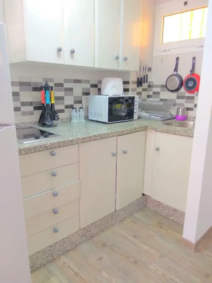 בנאלמדנה Estudio Minerva 241 0*,